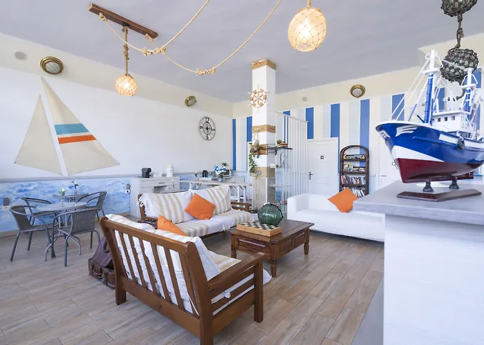 Hostel Neon Tenerife Guaza